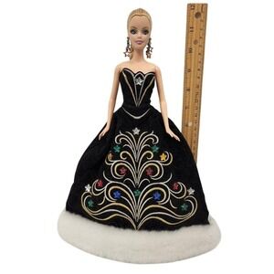 2006‎ HOLIDAY BARBIE *Bob Mackie Black Velvet Embellished Gown Blonde Braid
